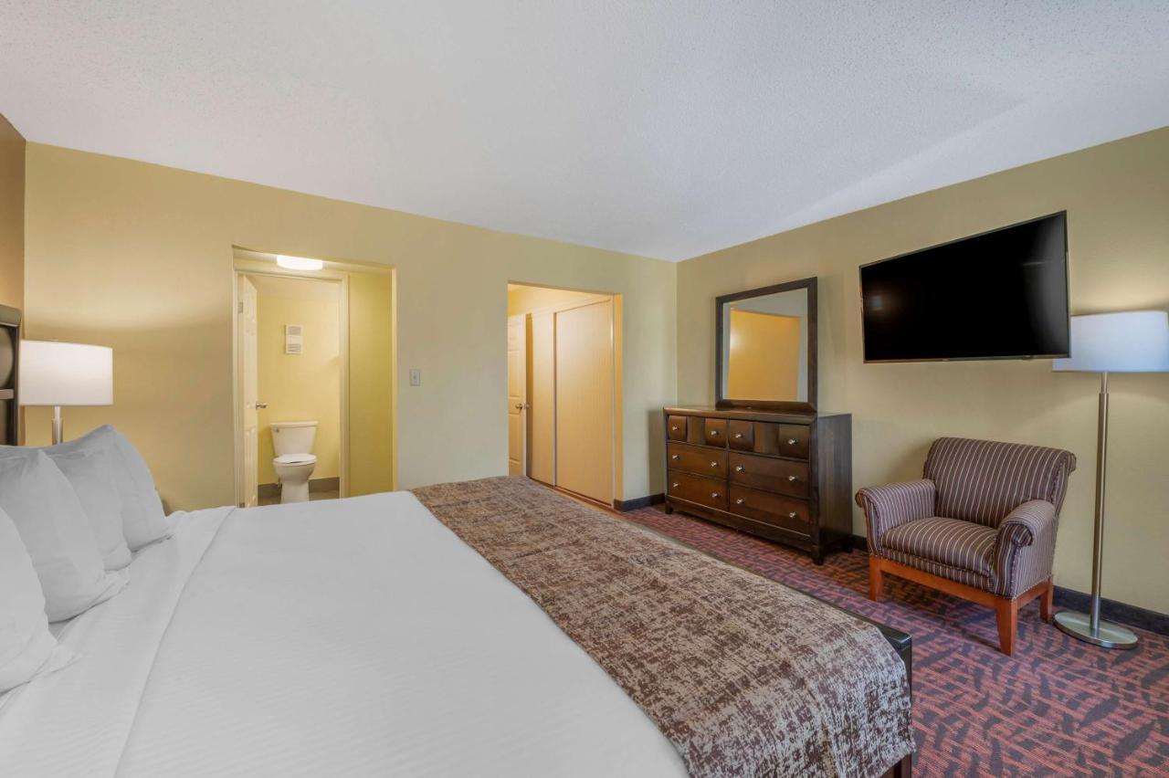 Western East & Hotel Louisville